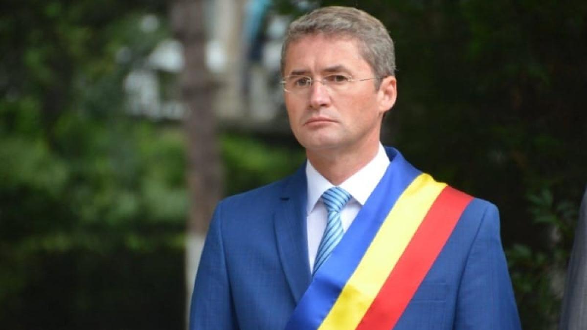 tiberiu_iacob_ridzi_primar_petrosani_fb_93176700