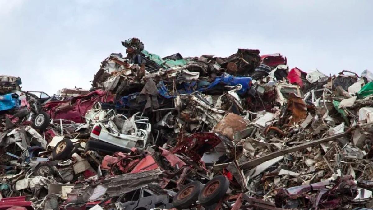 curte_vechituri_fier_vechi_recicleaza_41366000