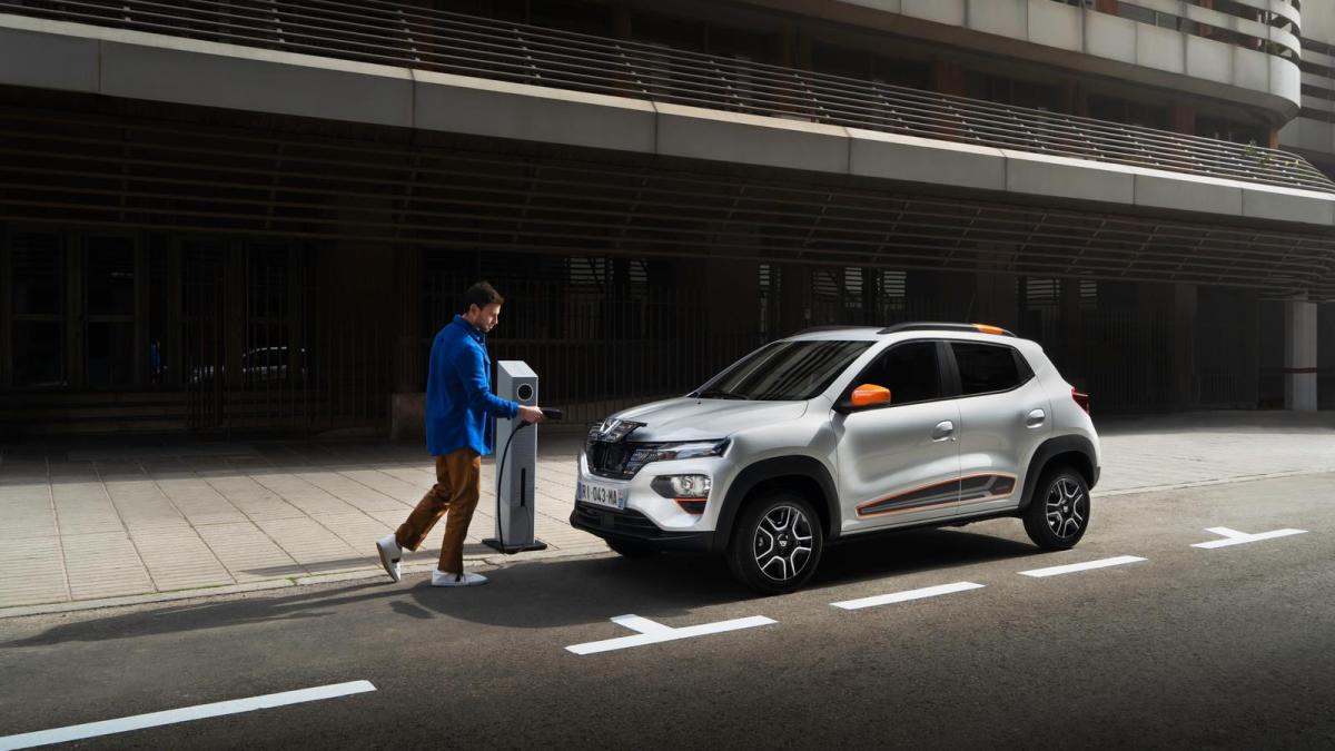 dacia_spring_comenzi_suspendate_fb_61982700