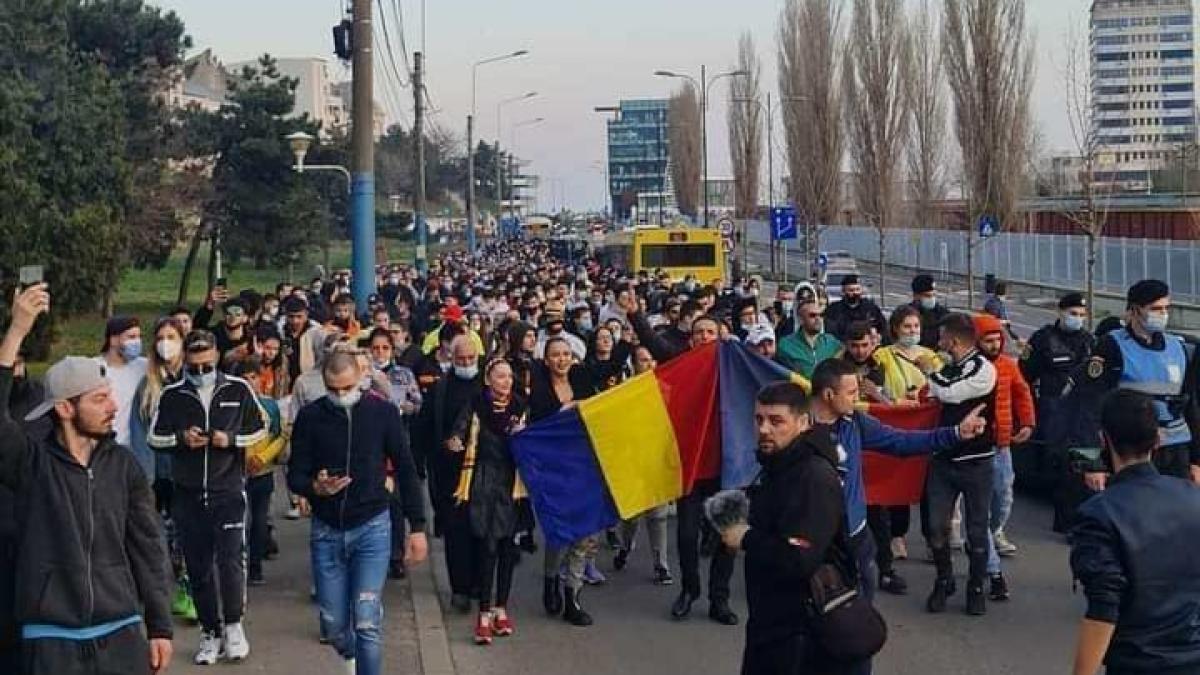 protest_constanta_28_martie_restrictii_fb_gabriela_pirvulet_09171800