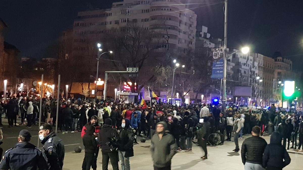 protest_bucuresti_piata_universitatii_28martie_restrictii_6_06031900