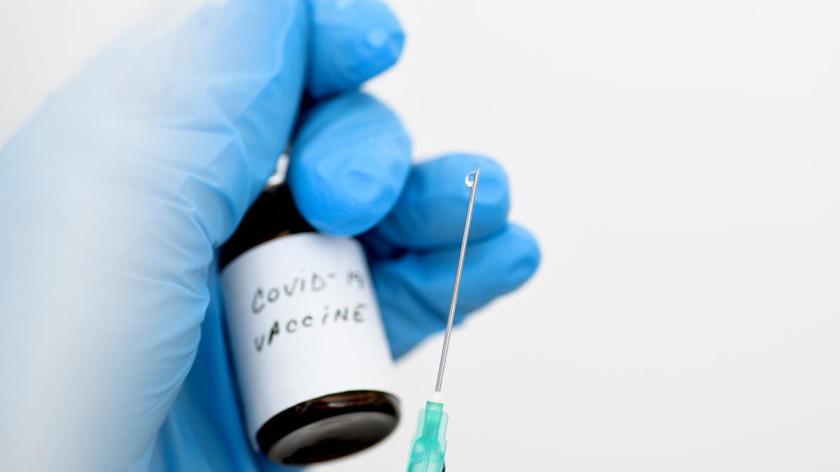 vaccin-pfizer-astrazeneca_38507200