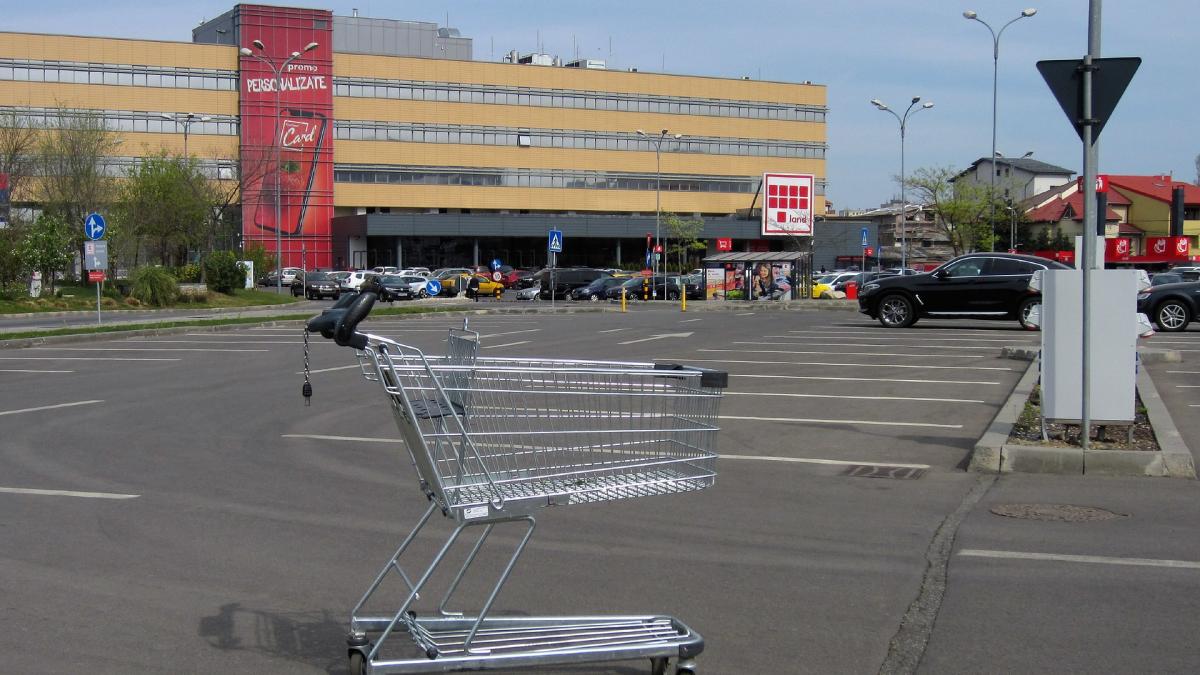 inchiderea-magazinelor-la-ora-18-00--kelemen-hunor-nu-poti-sa-nu-vezi-ca-se-aglomereaza_68942400