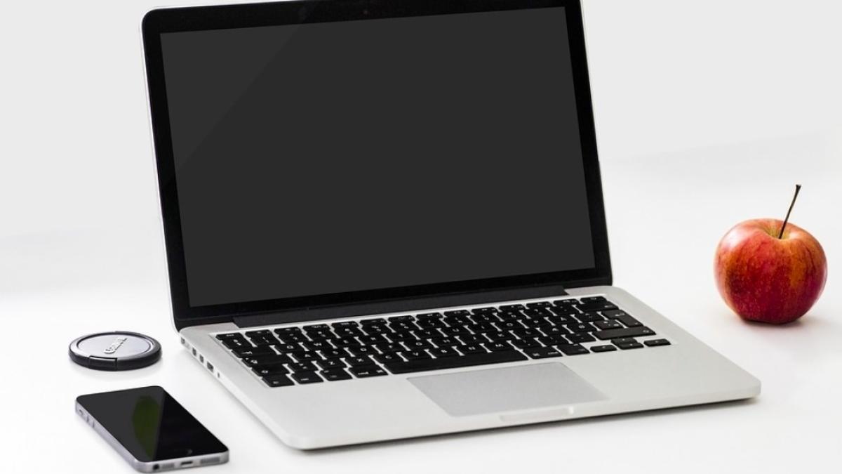 mackbook_international_ilustrativ_pxb_63623300