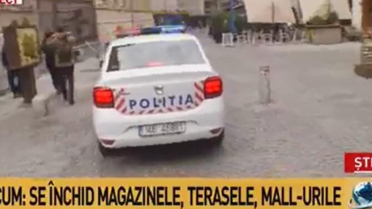 in-centrul-vechi-se-canta-desteapta-te-romane-in-timp-ce-se-inchid-restaurantele_28592600