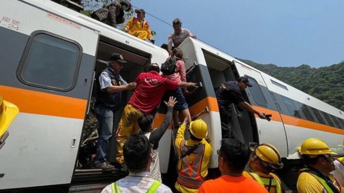 tren-deraiat-taiwan_68595500