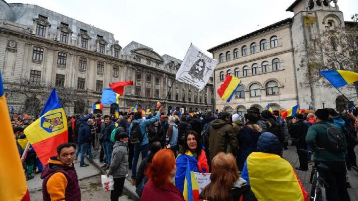 jandarmeria-amendeazaprc-ccprc-86-organizatorii-protestelor-din-capitalaprc-ccprc-86-pentru-depaprc-ccprc-86sprc-ccprc-a6irea-numaprc-ccprc-86rului-de-participantprc-ccprc-a6i_05768400