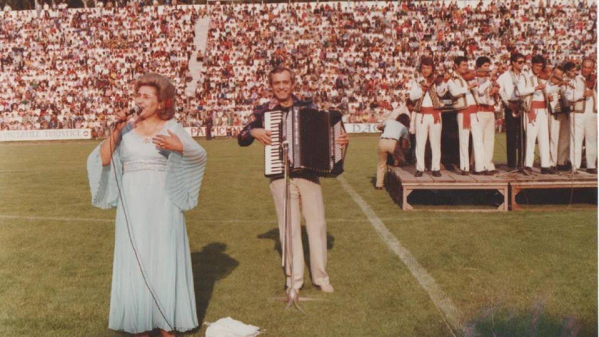 gabi-lunca-omagiu-romani_24205900