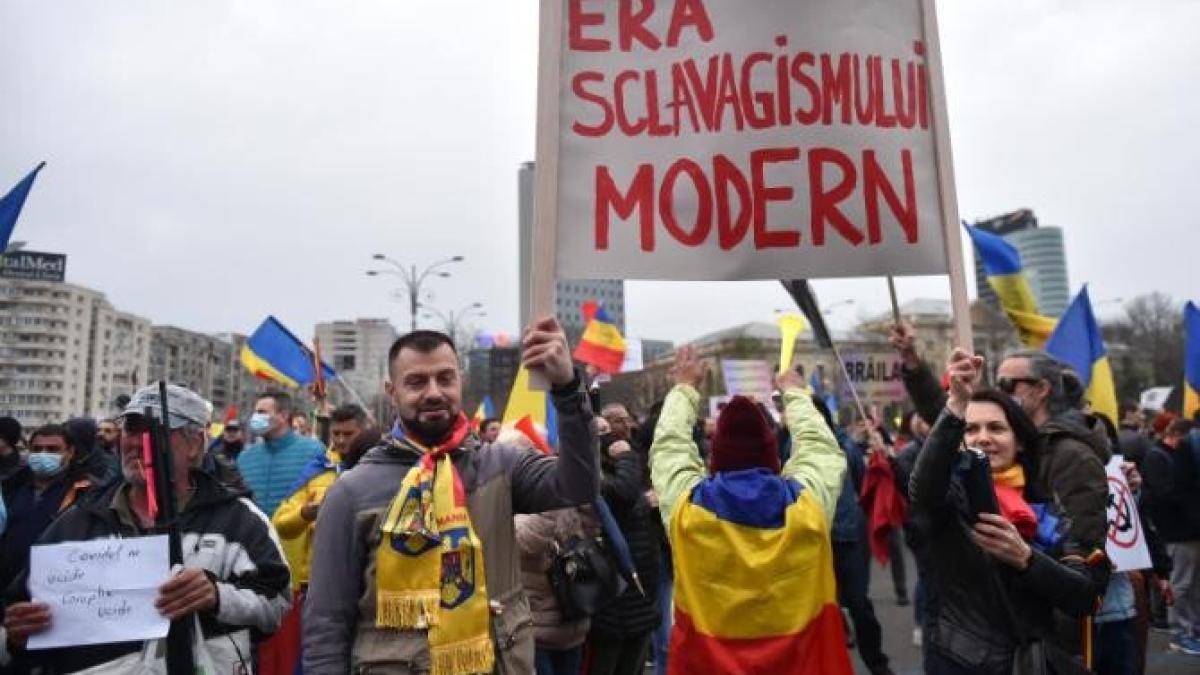 violentprc-ccprc-a6e-iprc-ccprc-82n-piatprc-ccprc-a6a-unirii--14-persoane-plasate-iprc-ccprc-82n-arest-preventiv-sprc-ccprc-a7i-doi-minori-iprc-ccprc-82n-arest-la-domiciliu_01510800