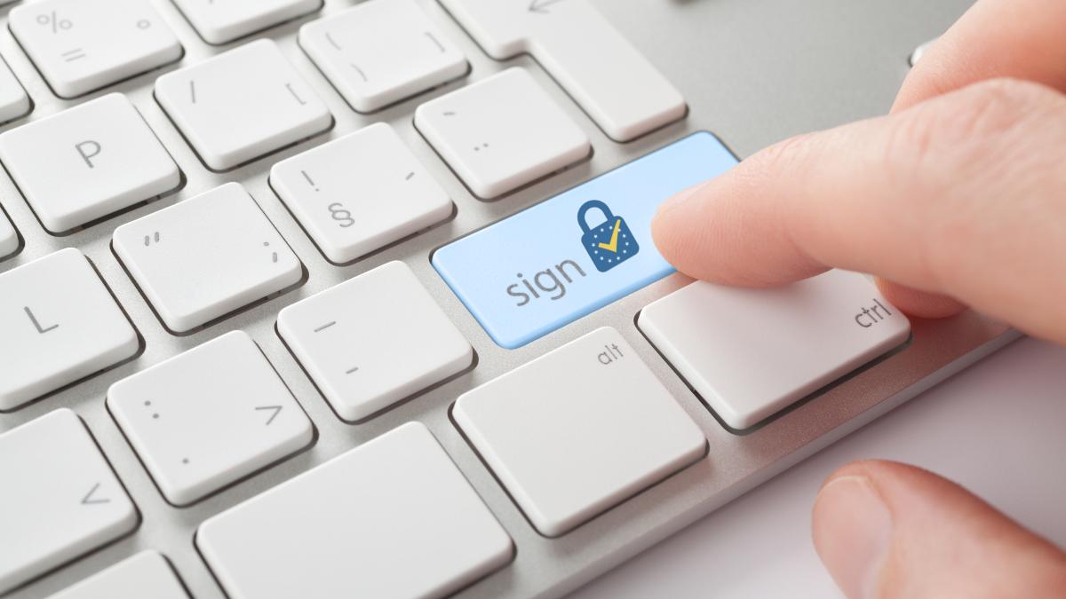 semnatura-electronica_09429700