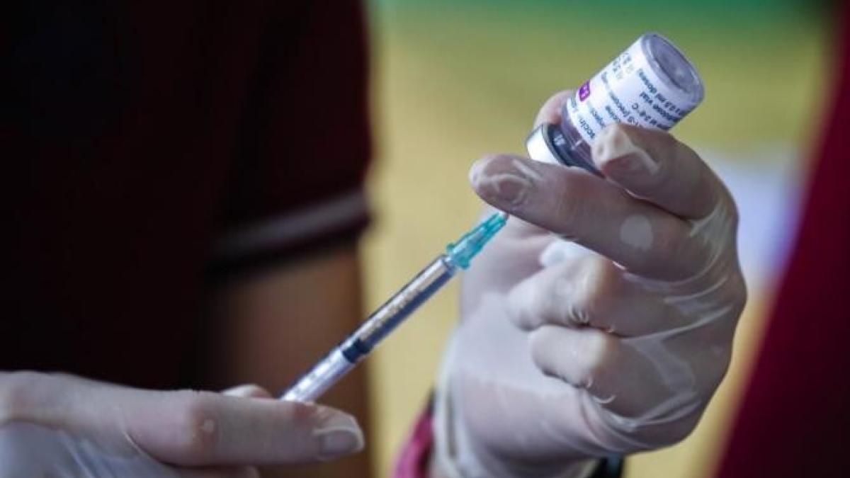 ema-nu-opresprc-ccprc-a6te-vaccinarea-cu-astra-zeneca--34-de-milioane-de-oameni-imunizatprc-ccprc-a6i_53146400