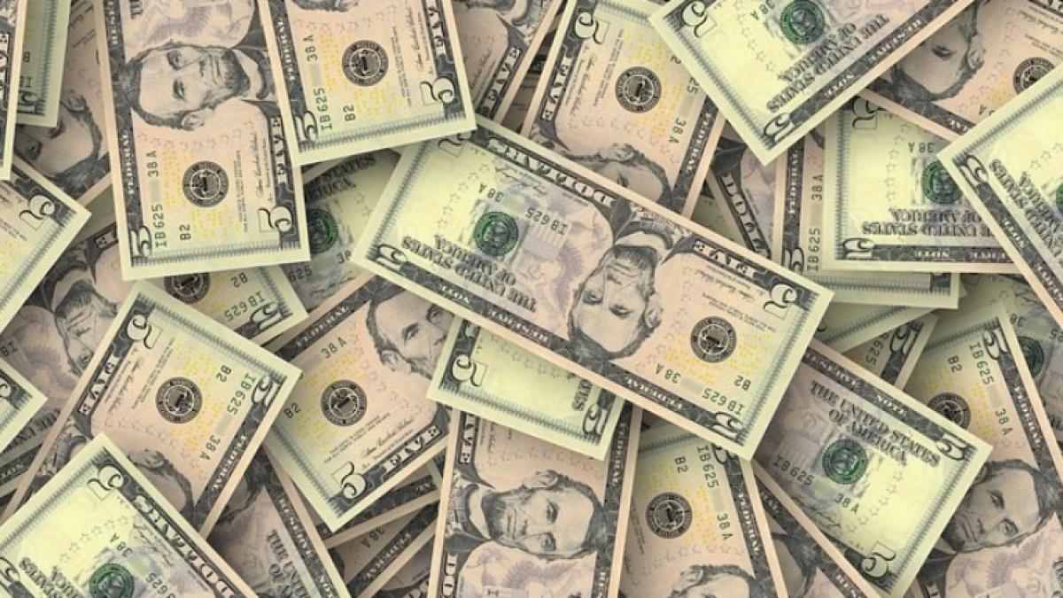 dolari_ilustrativ-international_pxb_99621200