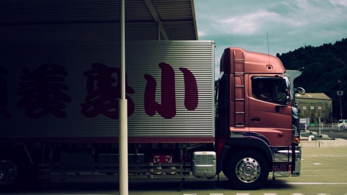 camion_ilustrativ_international_pxb_76044100