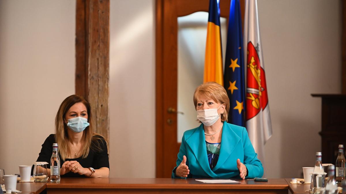 conflict-primaria-sibiu-astrid-fodor-iritata-usrplus_89571200