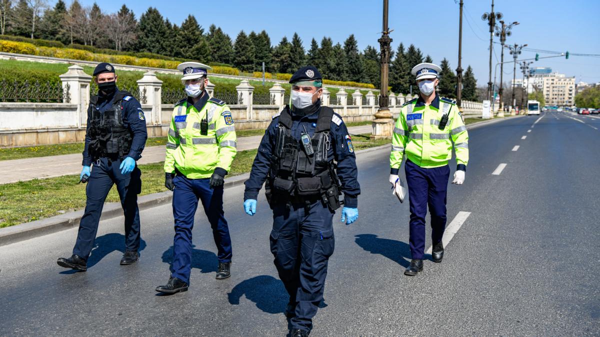 jandarmi_bucuresti_barbat_saltat_arestat_protest_fb_45267800