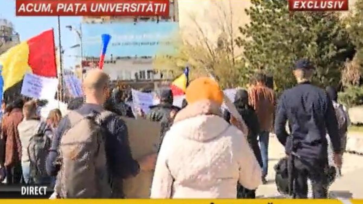 protestatari-piata-universitatii_78790100