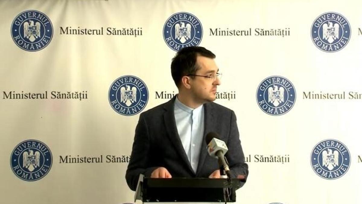 voiculescu--discutie-cu-consilierii--inainte-de-conferinta-de-presa-sa-nu-cumva-sa-intre-cineva-sa-ma-vada-ca-sunt-fara-masca_51726100