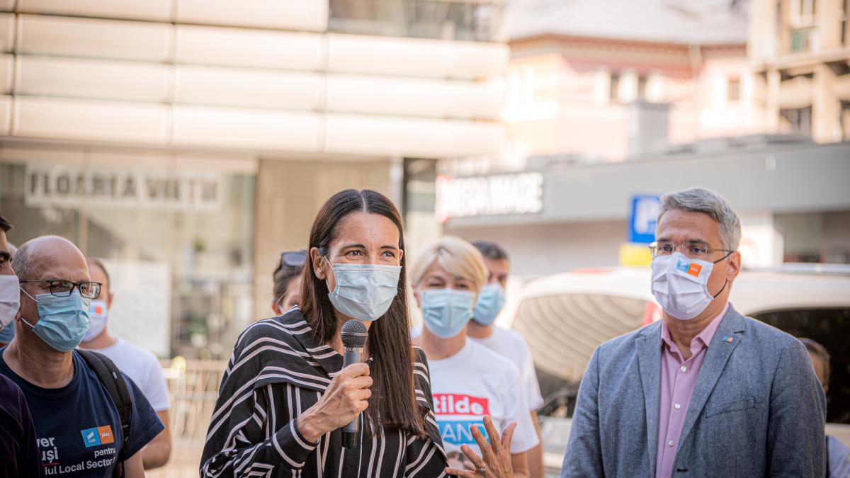 chirieac--total-alaturi-de-clotilde-armand-ati-pus-gratii-cerului-2_47567000