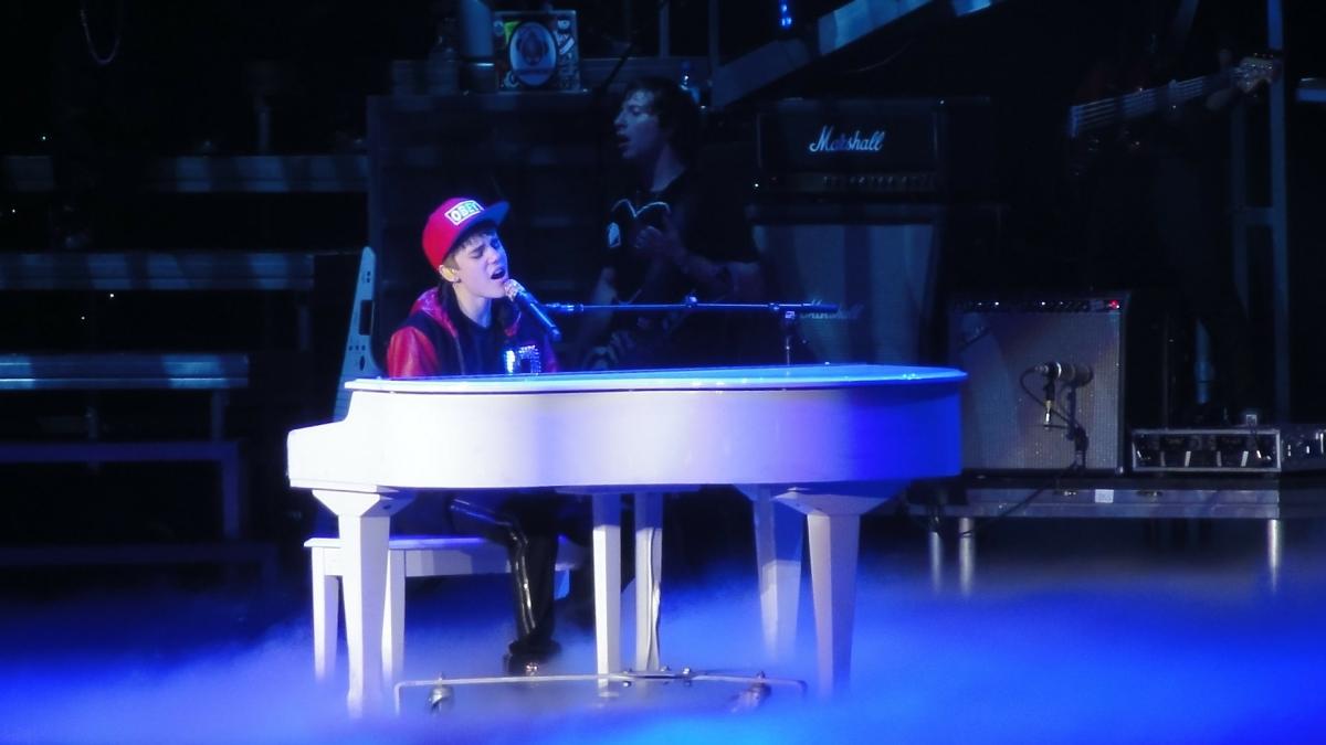 justin-bieber--probleme-cu-drogurile--bodyguarzii-i-au-verificat-pulsul-in-timp-ce-dormea_36269300