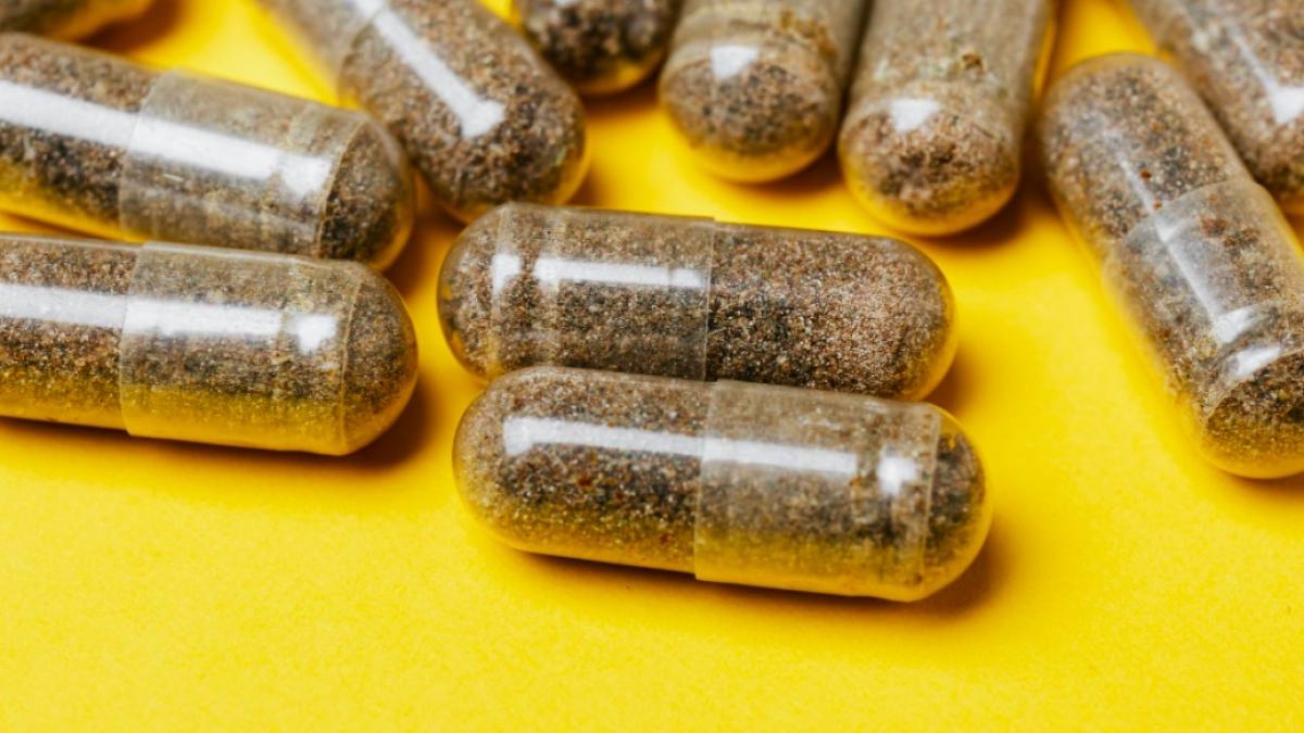 pastile_baza_de_plante_pexels_45071400