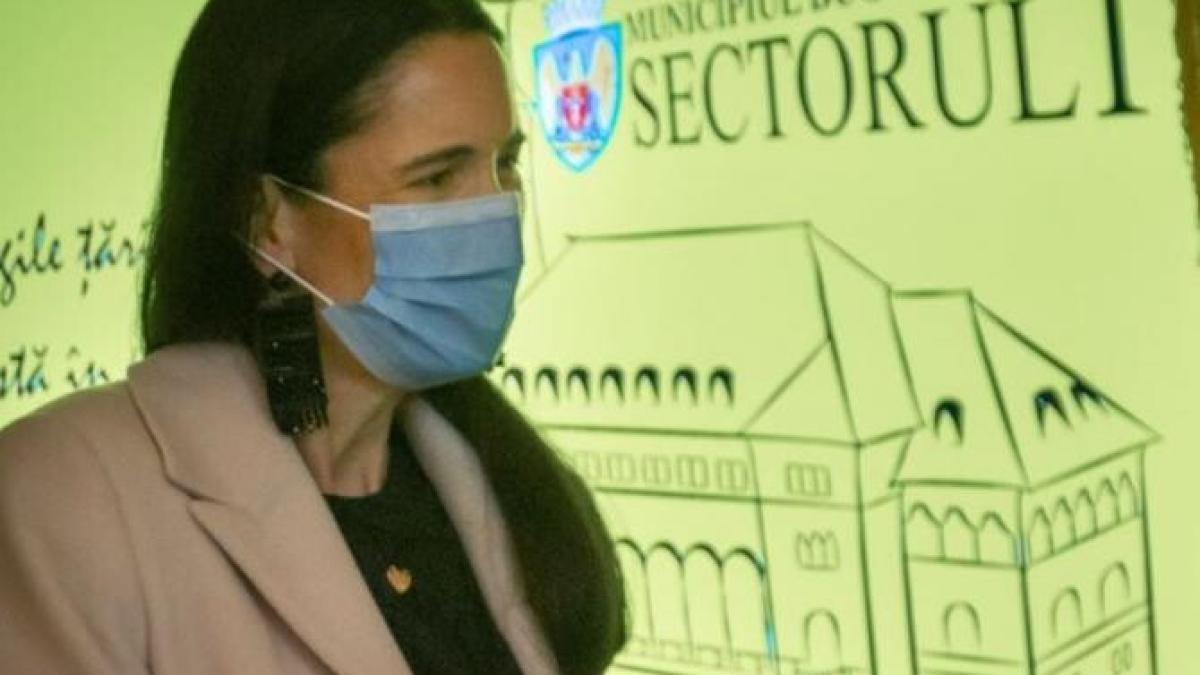 clotilde-armand_27477600