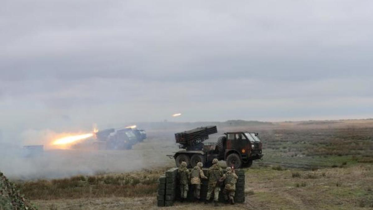 15-000-de-militari-romaprc-ccprc-82ni--prezentprc-ccprc-a6i-la-cincu-la-exercitprc-ccprc-a6iul-dacia-21-livex_27677300