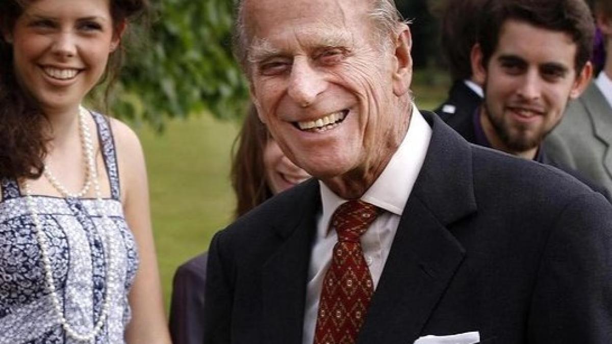 cine-va-mosteni-titlul-de-duce-de-edinburgh--al-printului-philip--charles-si-edward--lupta-dupa-moartea-tatalui-lor_95960400