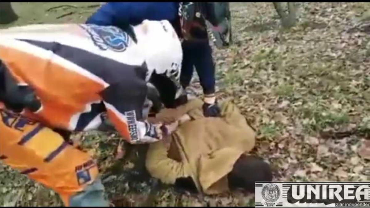 retinere-barbat-alba_25762200