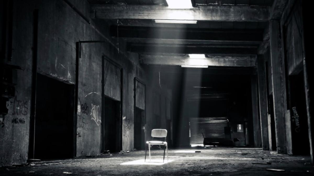 rapire_fabrica_abandonata_international_pexels_40521600