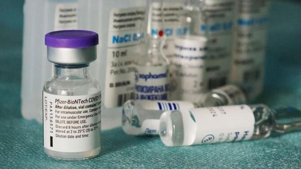 primul-centru-de-vaccinare-de-tipul-drive-thru-se-deschide-sambata-la-deva_05302900