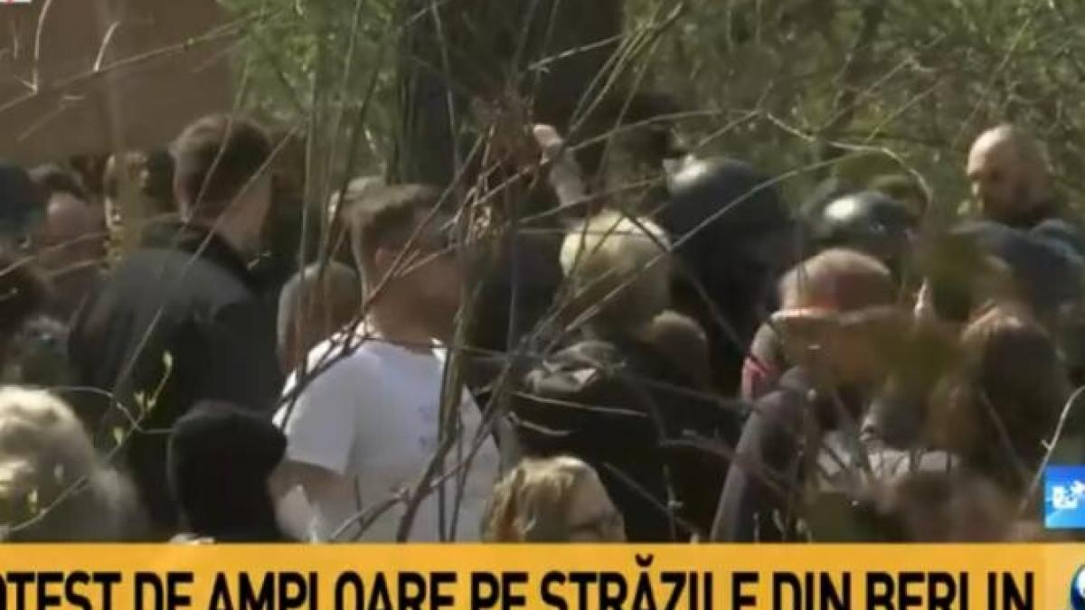 protest_berlin_34199400