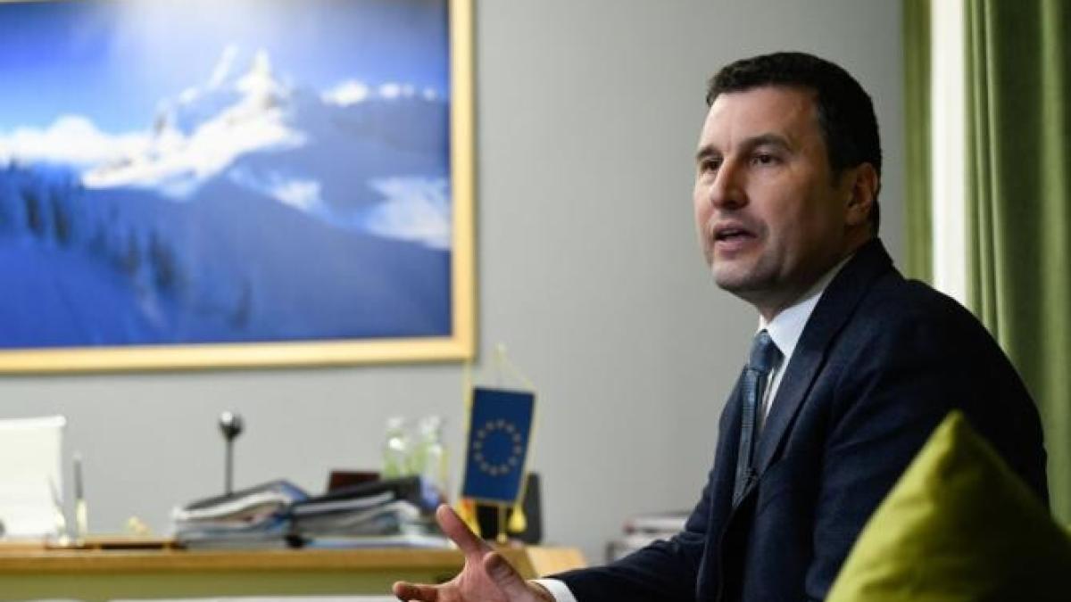 romaprc-ccprc-82nia--sufocataprc-ccprc-86-cu-desprc-ccprc-a6euri-ilegale-din-alte-tprc-ccprc-a6aprc-ccprc-86ri--ministrul-tanczos-barna_52134000