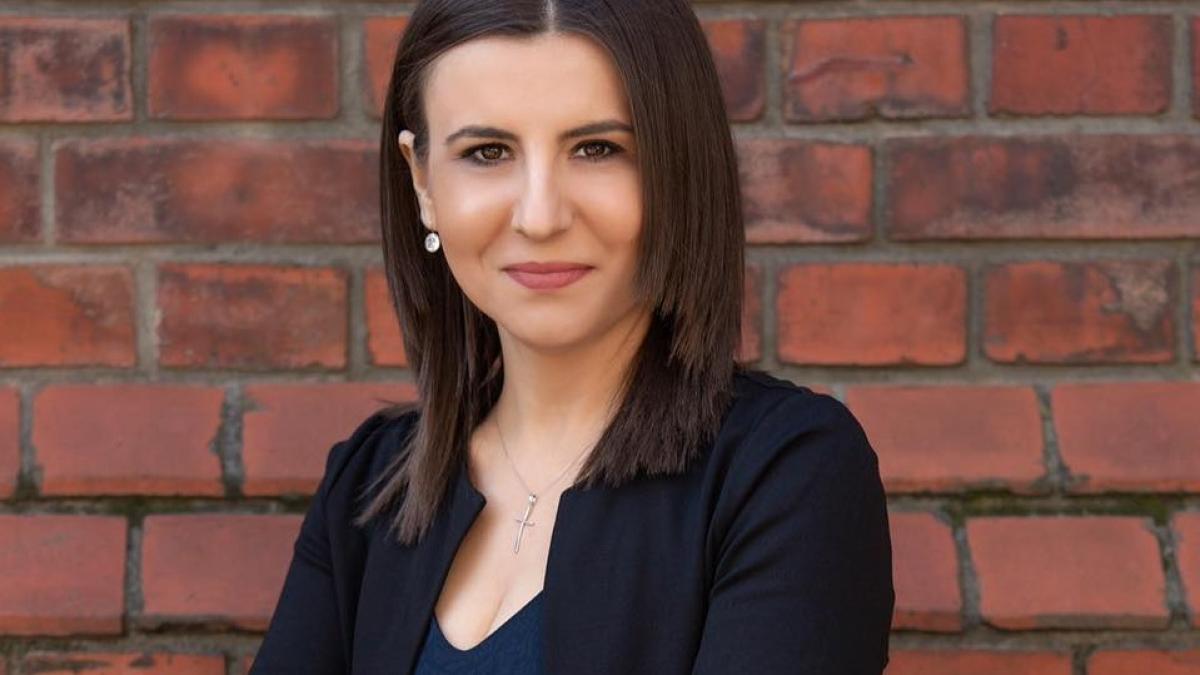 ioana-constantin---facebook_38708300