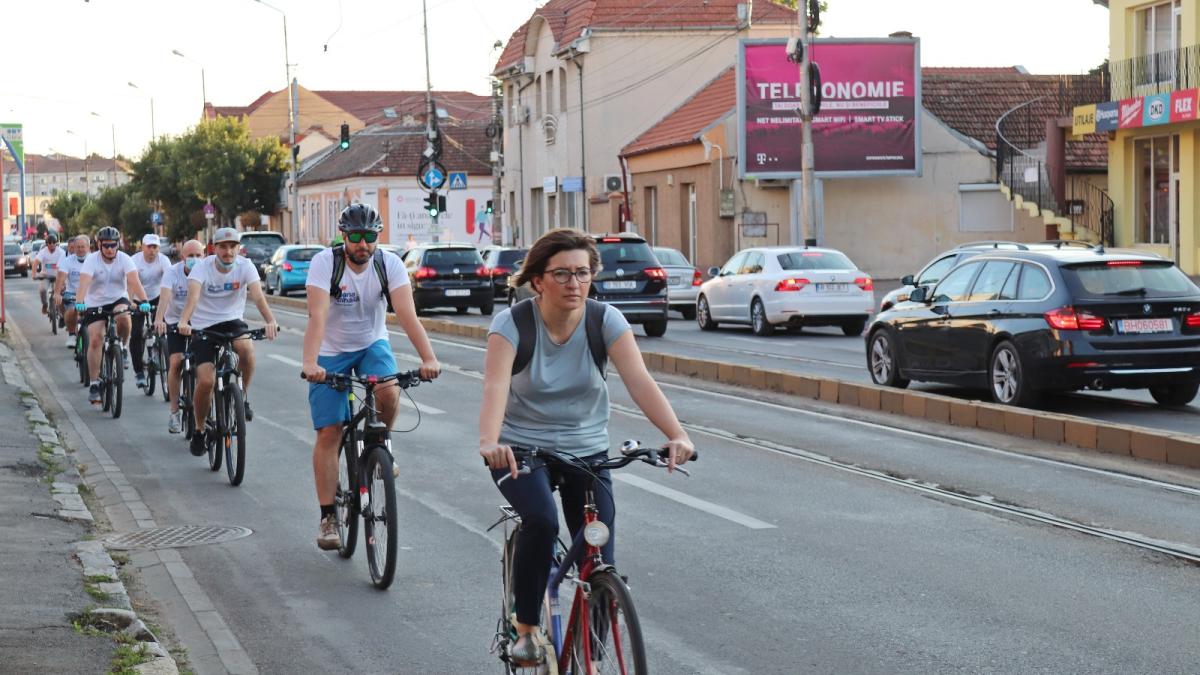 ioana-mihaila-usr-plus_63403000