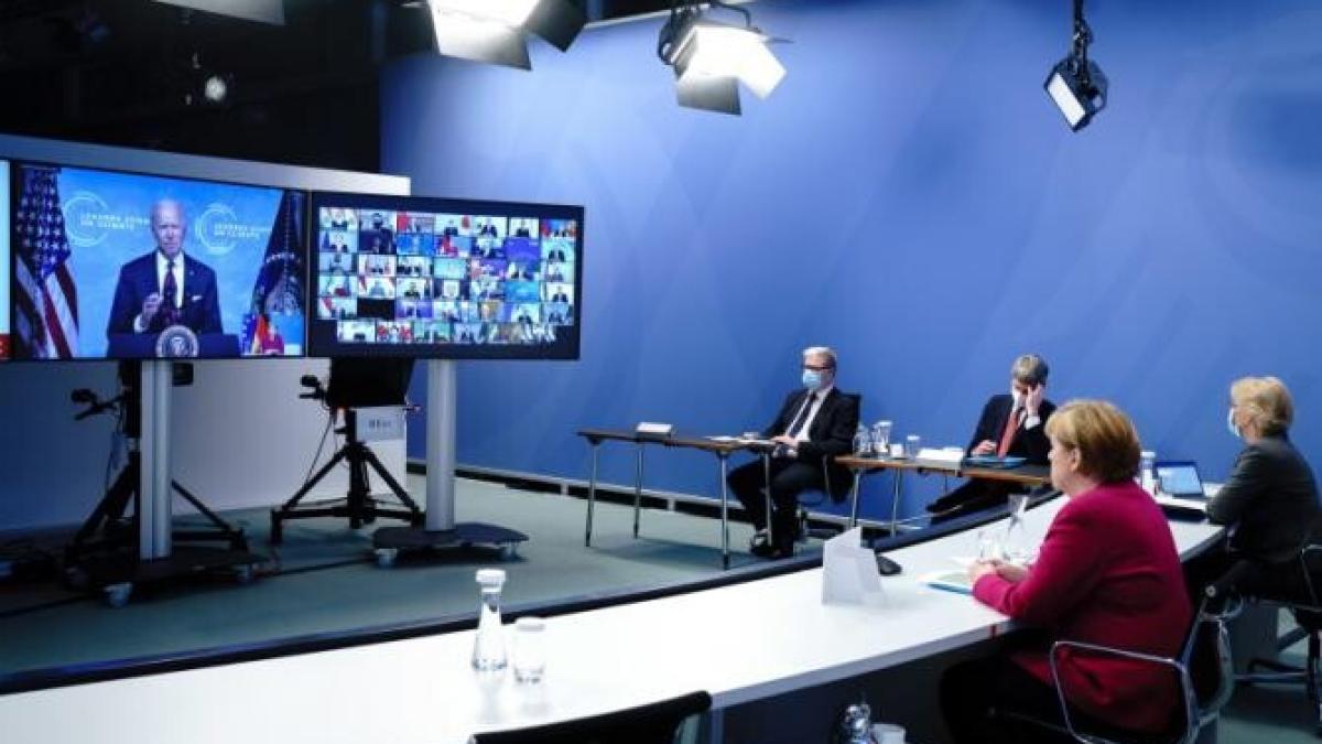 macron--iprc-ccprc-82ntrerupt-de-putin-la-summitul-privind-clima--probleme-tehnice-la-videoconferintprc-ccprc-a6aprc-ccprc-86_68277000