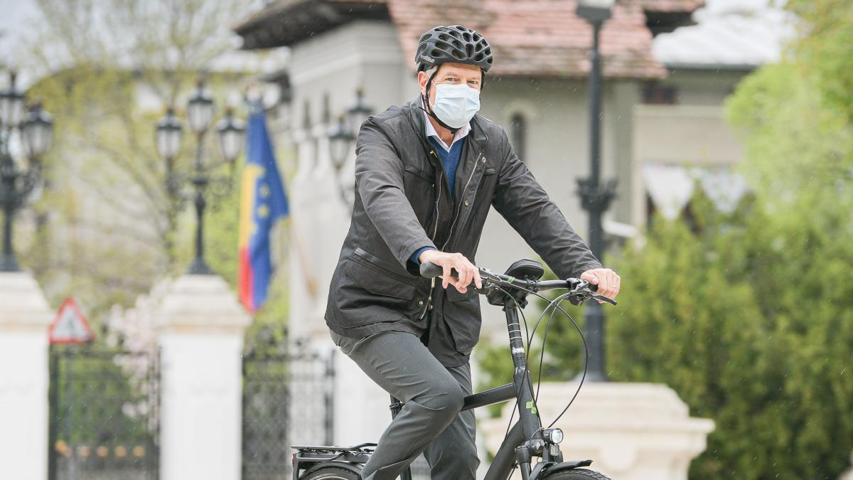 cat-costa-bicicleta-pe-care-a-mers-klaus-iohannis-la-cotroceni--in-vinerea-verde-1_49170100