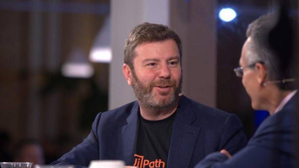 daniel-dines-uipath-facebook_00641000