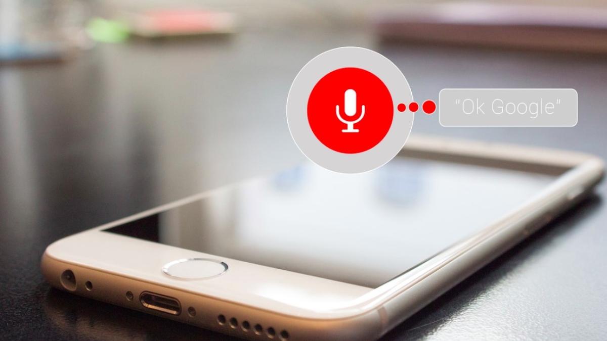google_assistant_iphone_ilustrativ_35895800