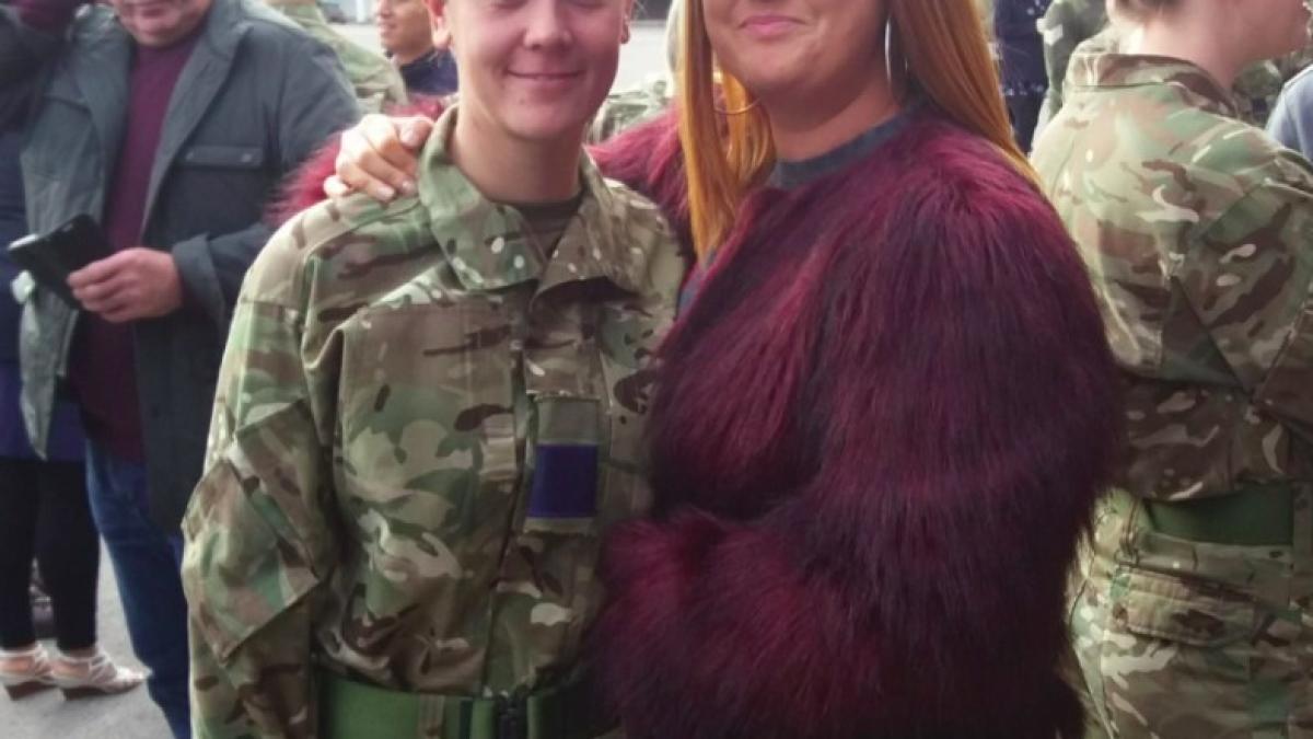 soldata_marea_britanie_facebook_33187600