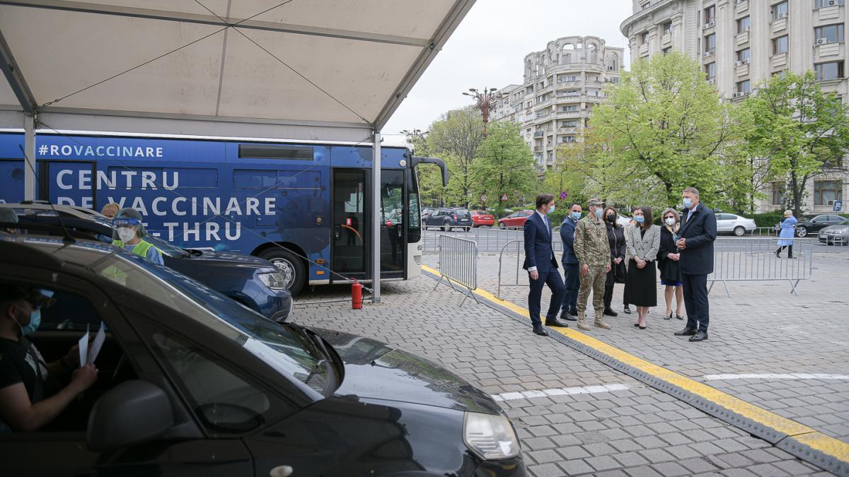 original_vizita_la_primul_centru_de_vaccinare_drive-through_din_bucuresti_29_aprilie_2021_12_48210300