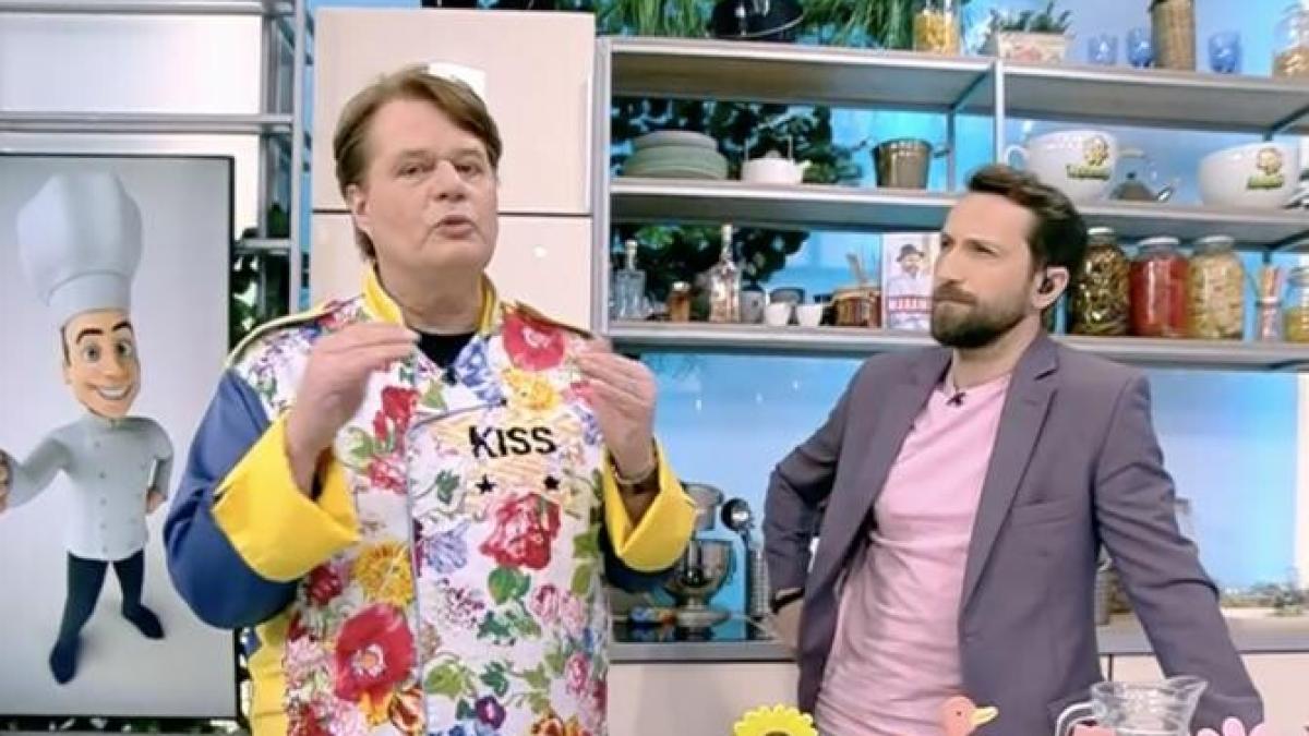 vladut-reteta-cozonac-de-pasti-faina-secrete-antena-1_91189300