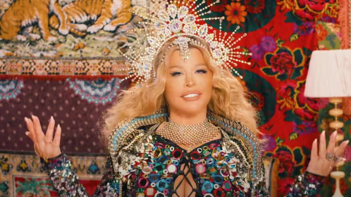 loredana-groza--facuta-praf--comentariu-genial-din-partea-unui-fan--aluzie-la-fuego_29425200