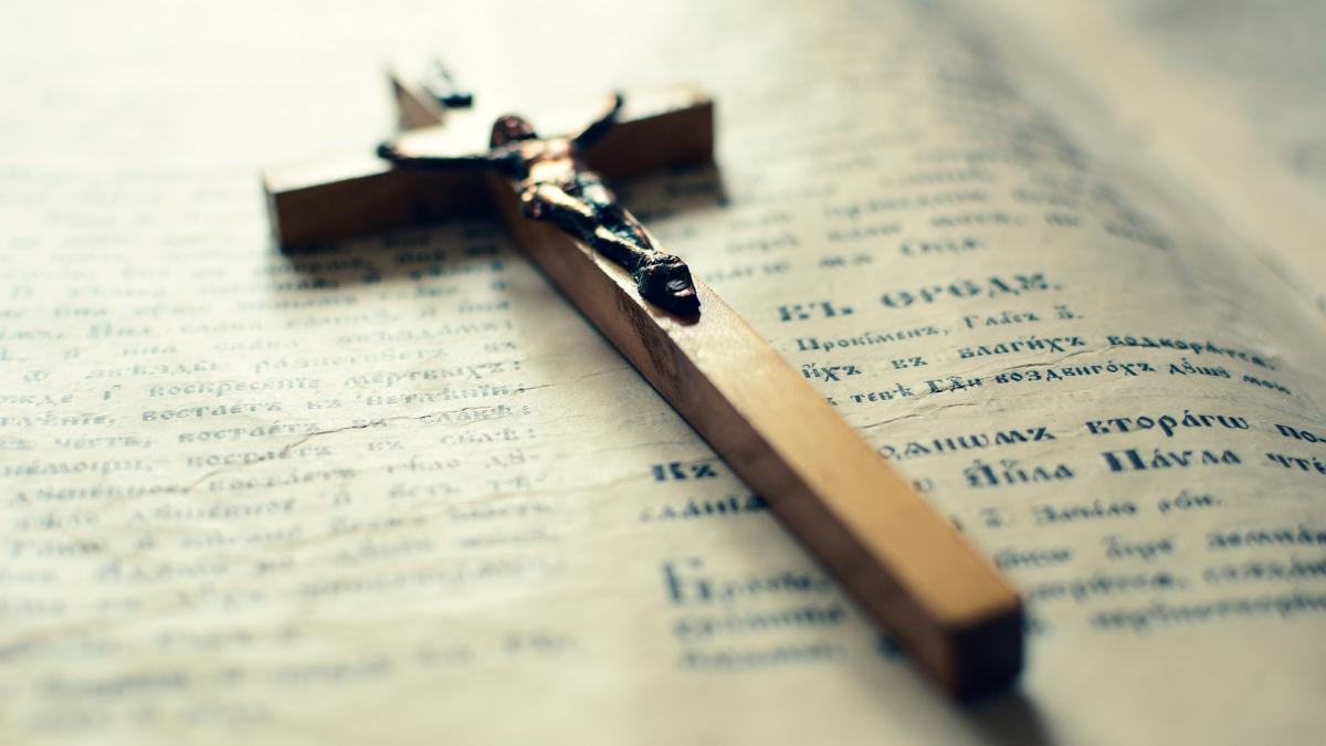 saptamana-patimilor--vinerea-marea--denie-prohodul-domnului-versuri_67877900