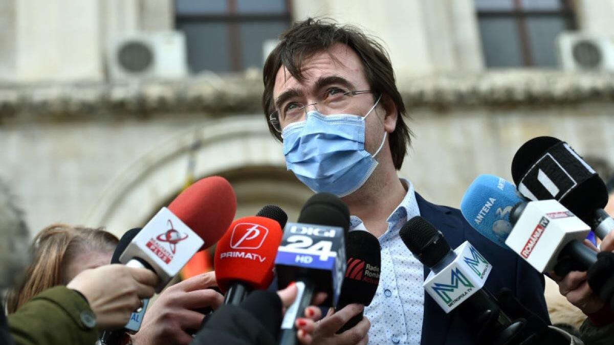 alin-stoica--decizie-in-cmbsu--vom-astepta-48-de-ore-de-la-scaderea-incidentei-covid-19-sub-3-la-mie_96174400