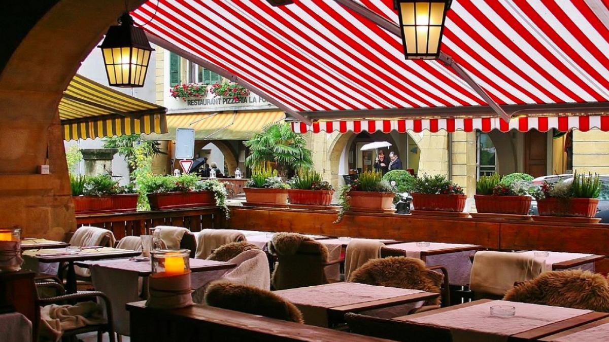 terasa_spatiu_inchis_pixabay_ilustrati_19522800