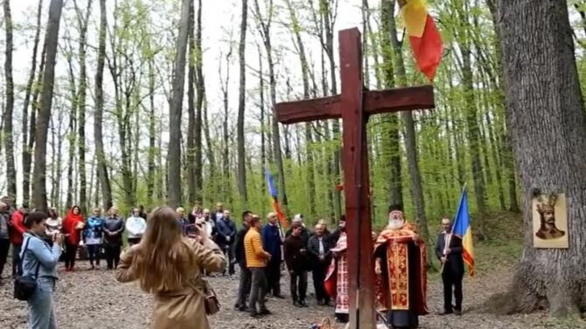 a-doua-zi-de-pasti-stejarul-lui-stefan-cel-mare_02156500