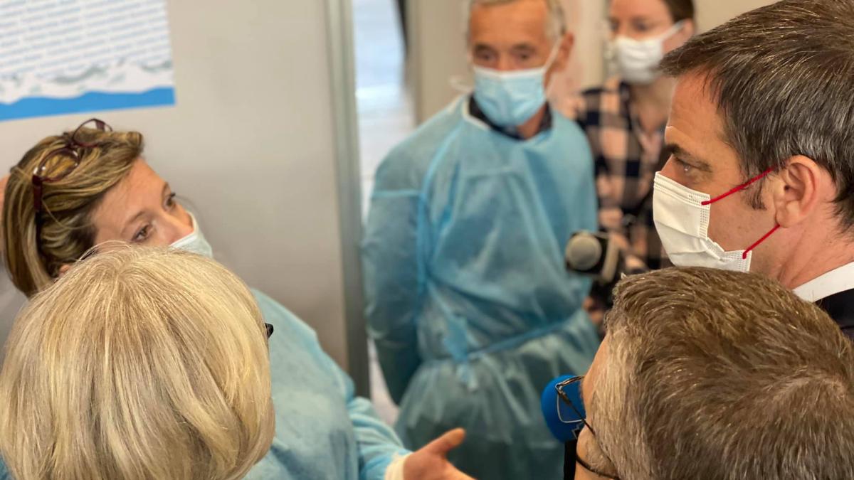 olivier-veran-s-a-vaccinat-cu-alt-vaccin_76160600