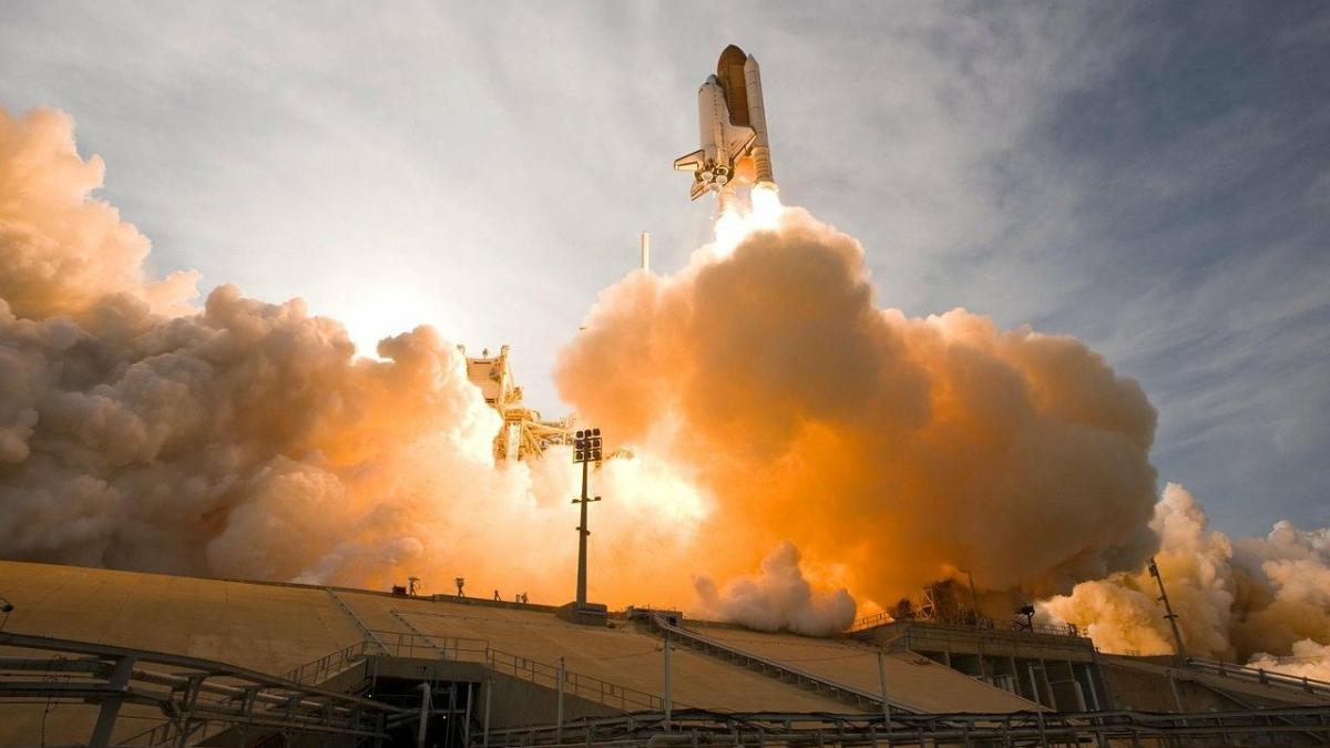 resturi-ale-unei-rachete-chinezesti-vor-cadea-pe-pamant-in-zilele-urmatoare_92773500