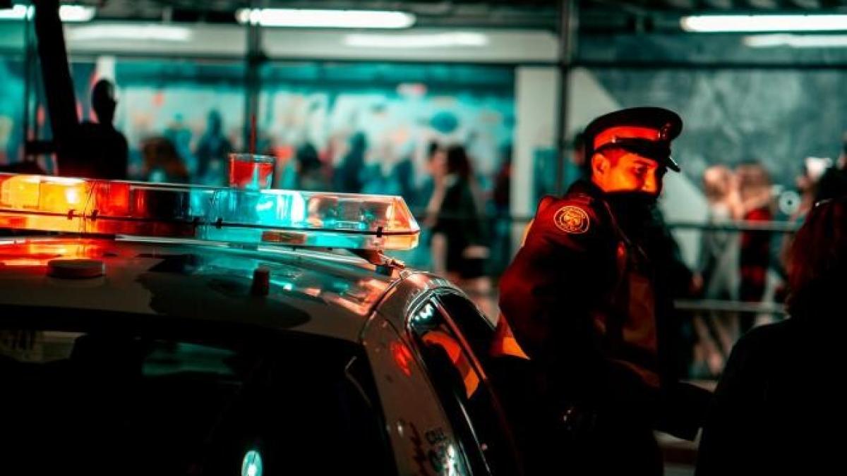 politist-din-dambovita-amendat-de-colegi_89492400