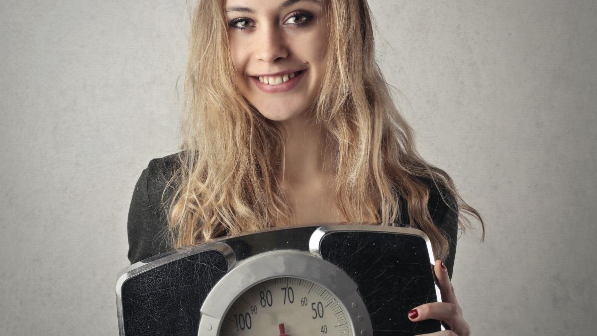 cum-slabesti-usor-si-sanatos--calculul-simplu-care-te-ajuta--cori-gramescu-cate-10-zile-pentru-fiecare-kilogram_62865900